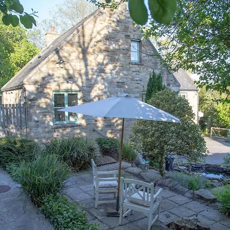 4 Bed In 77835